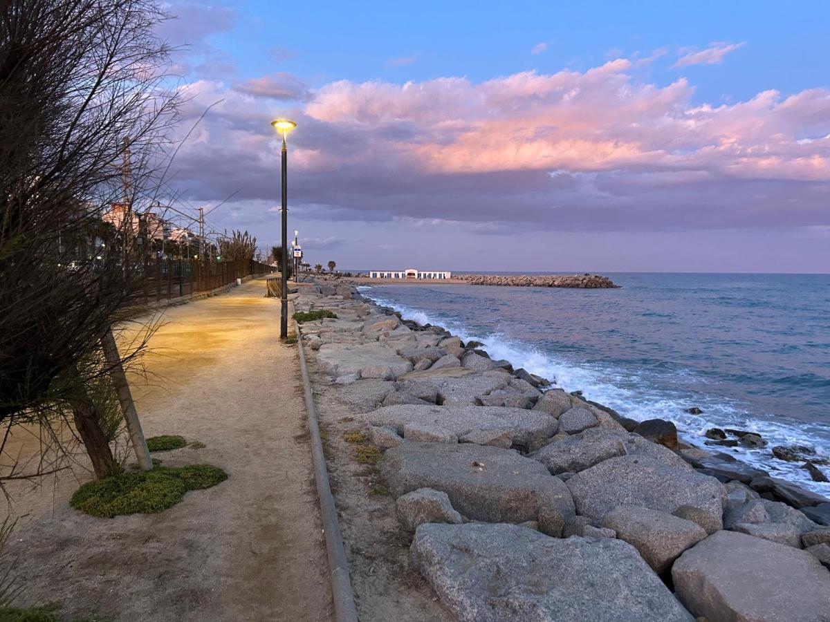 Vilamarlux VII Vilassar De Mar Bagian luar foto